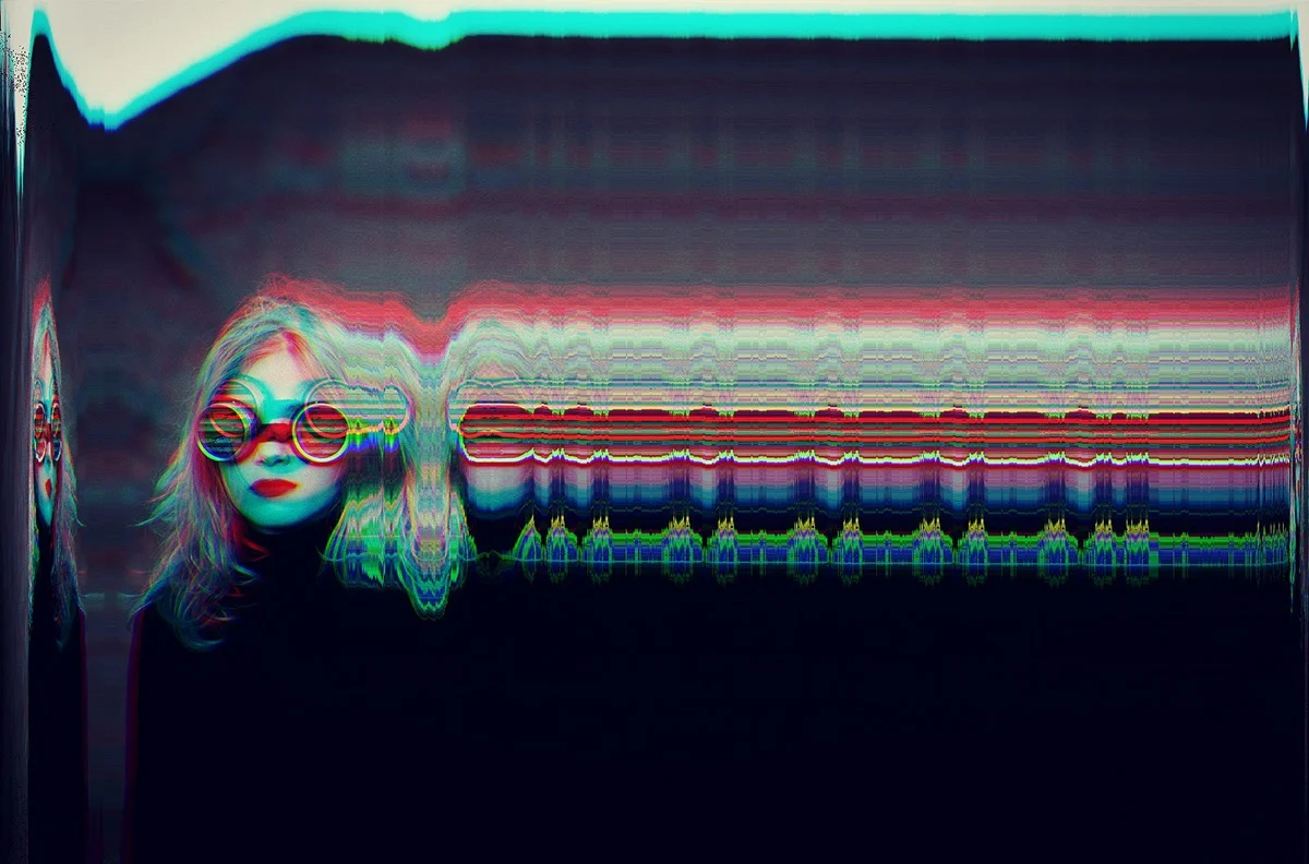 Design Trends - Glitch Effect